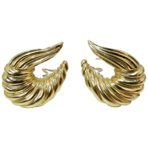 14K Gold Shrimp Style Pierced Earrings