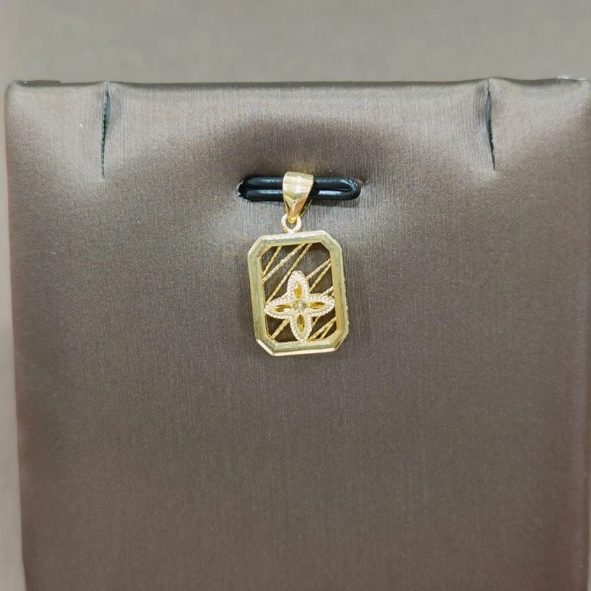 22k / 916 Gold Pendants New Stock Different Design by Best Gold Shop