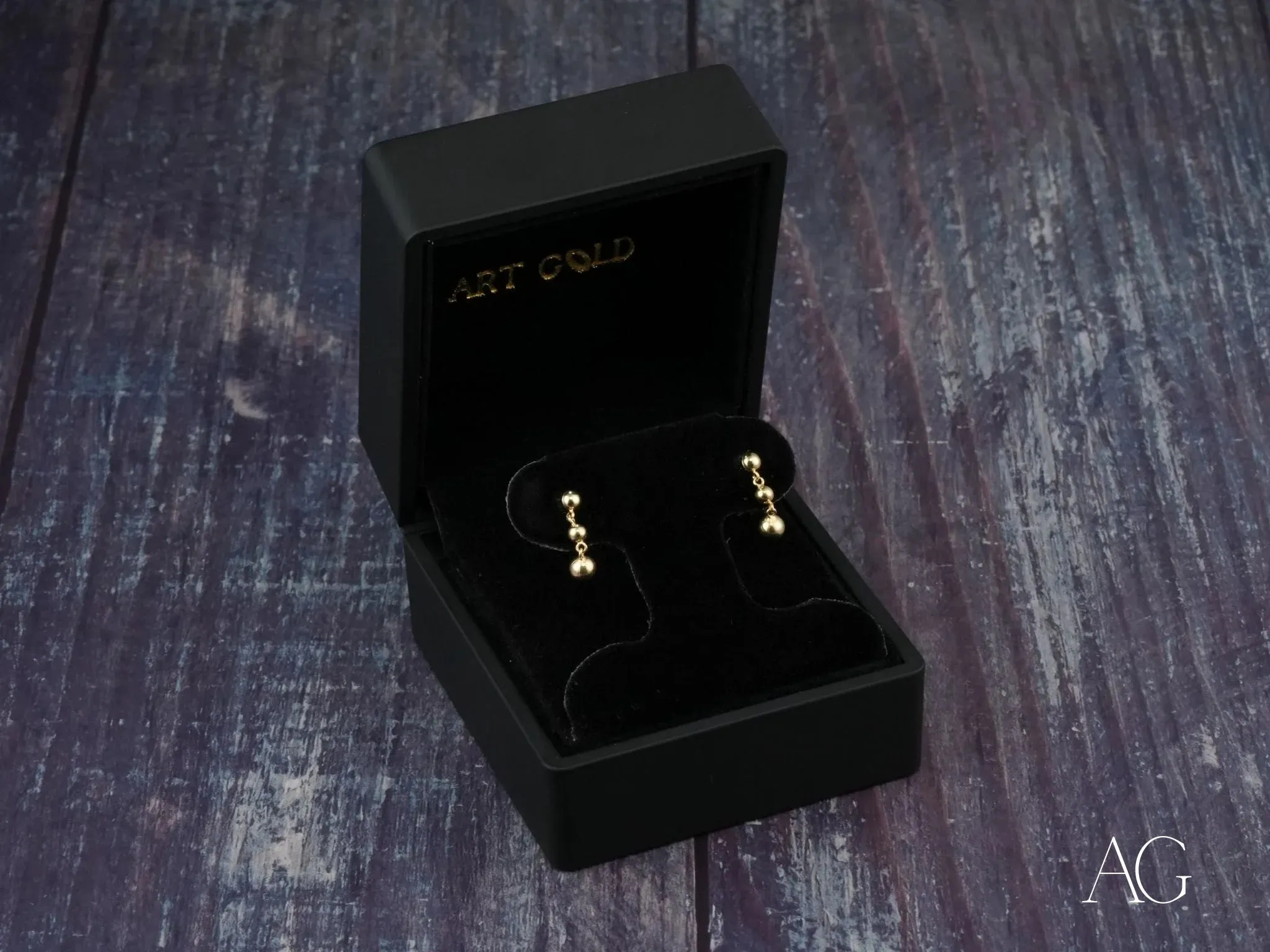 3 Beads Earrings – Elegant & Minimalist