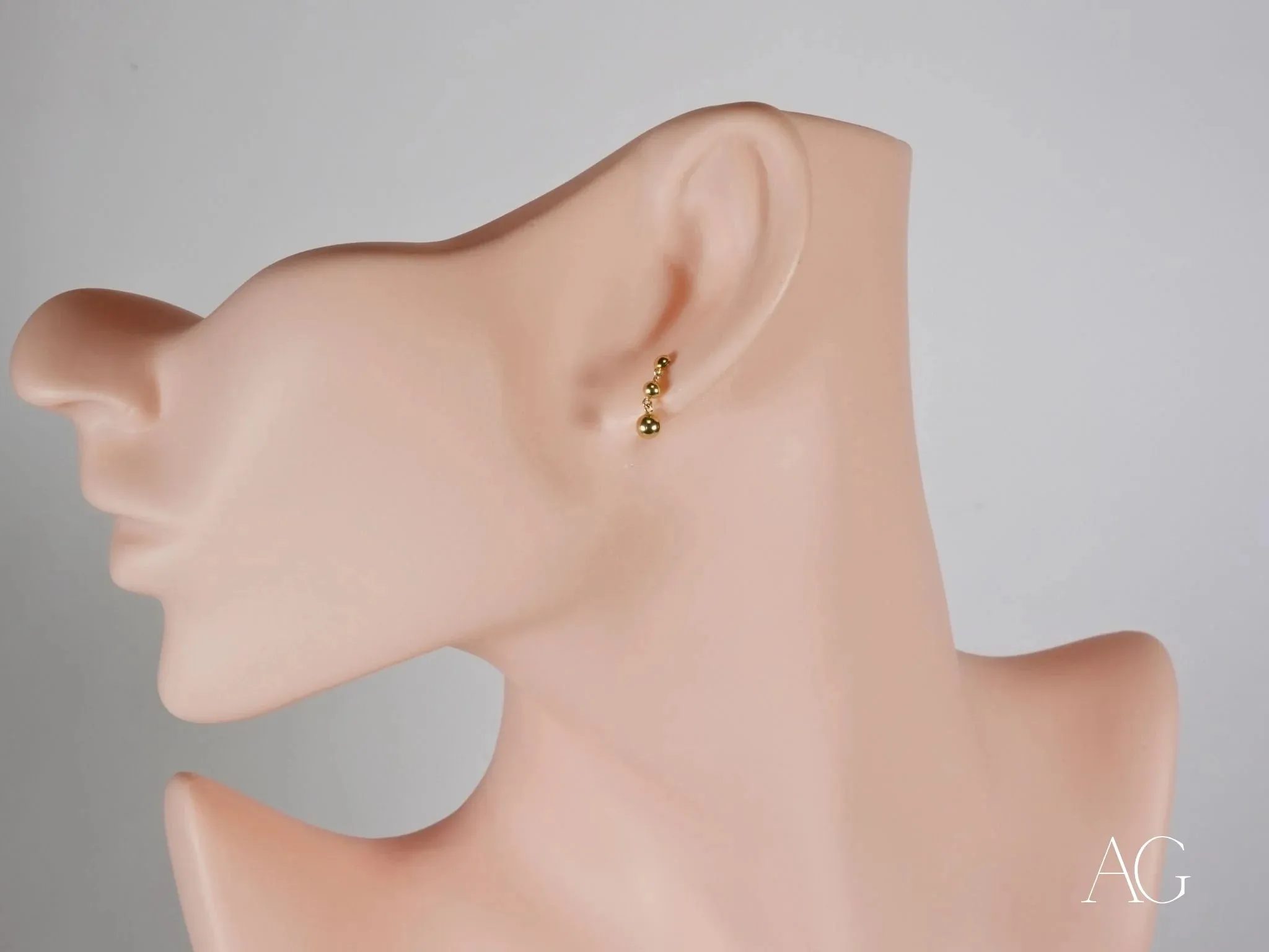 3 Beads Earrings – Elegant & Minimalist