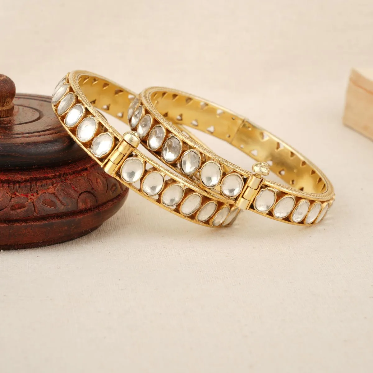 Adhiya Kundan Pair Bangle