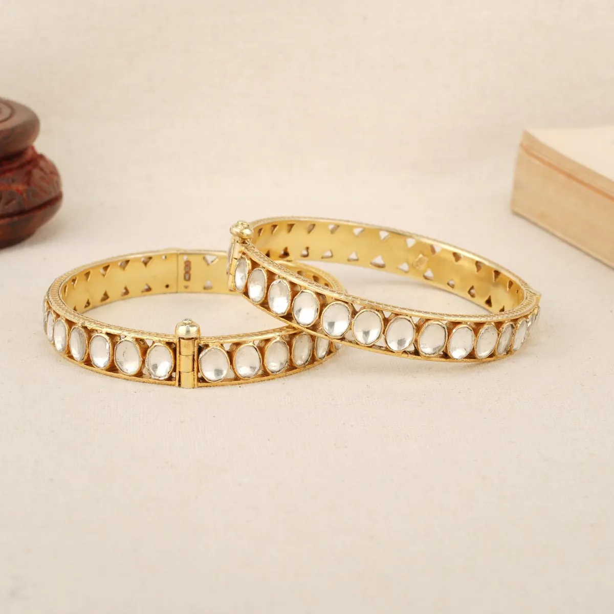 Adhiya Kundan Pair Bangle