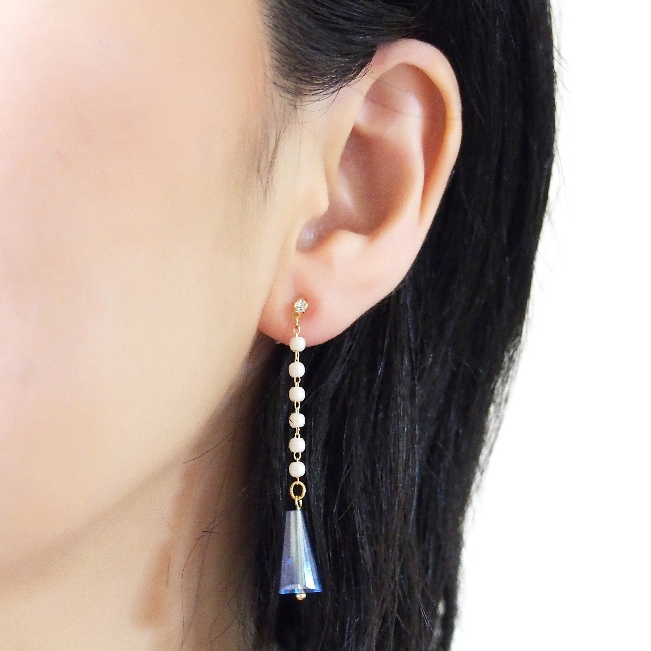 Dangle white pearl with triangle blue crystal invisible clip on earrings