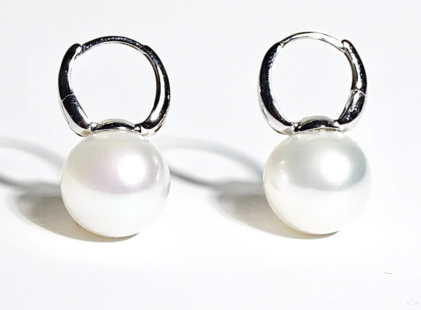 Elegance in Simplicity 11.4mm White South Sea PearlEarrings