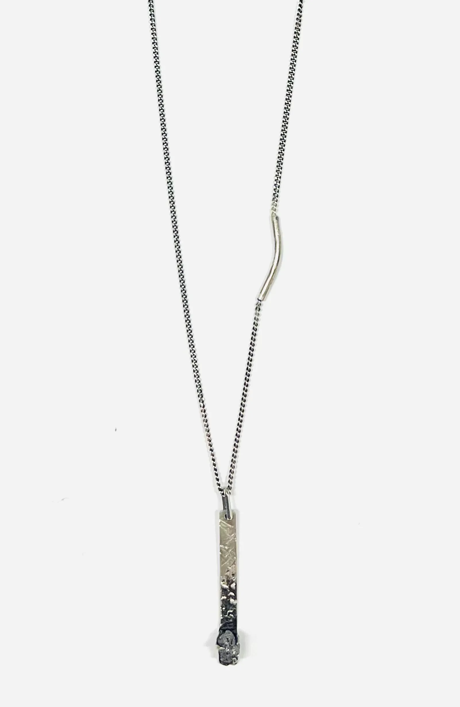 ERODED AMULET / RAW DIAMOND 224
