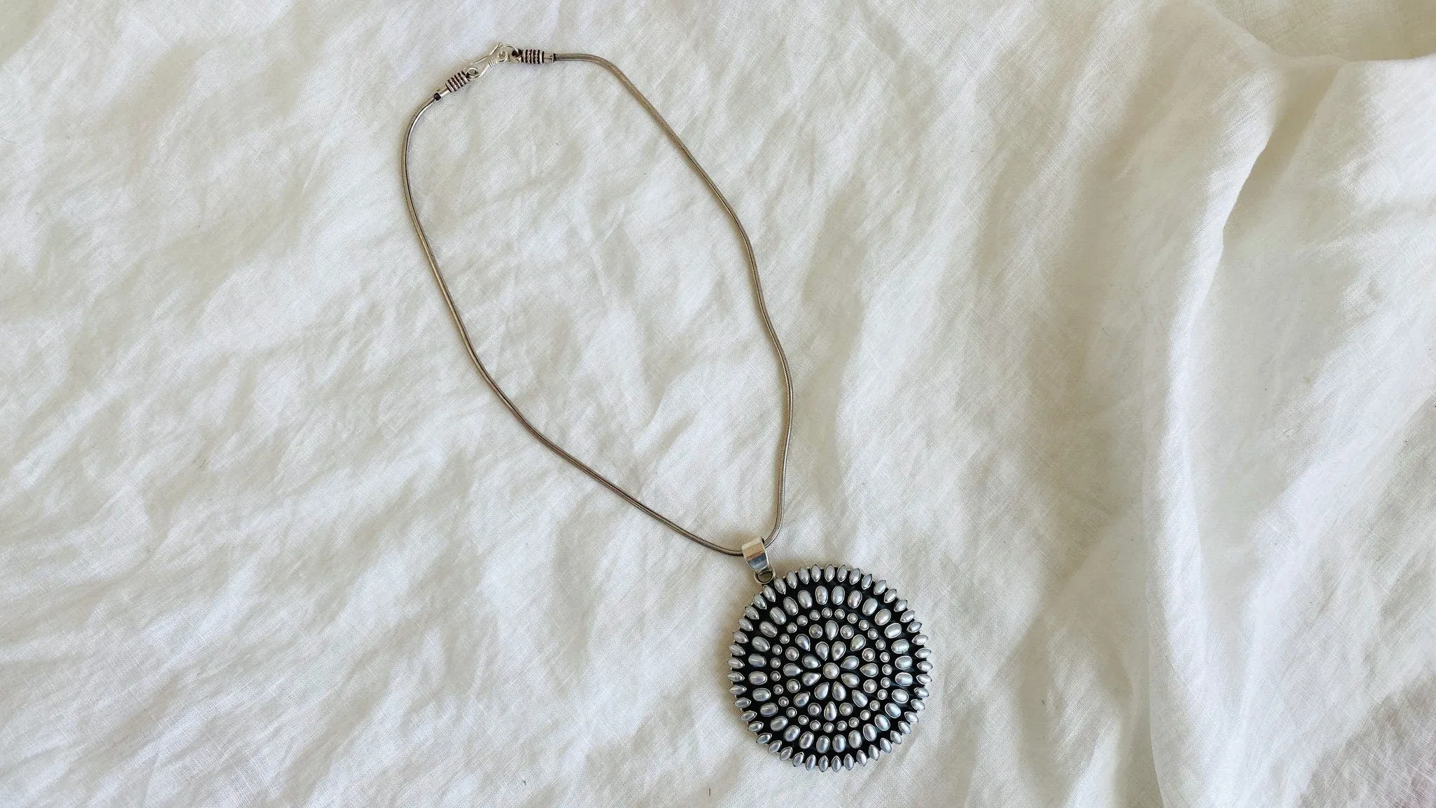 Exquisite Pearl Pendant Necklace. Heavy Sterling Silver Chain. India