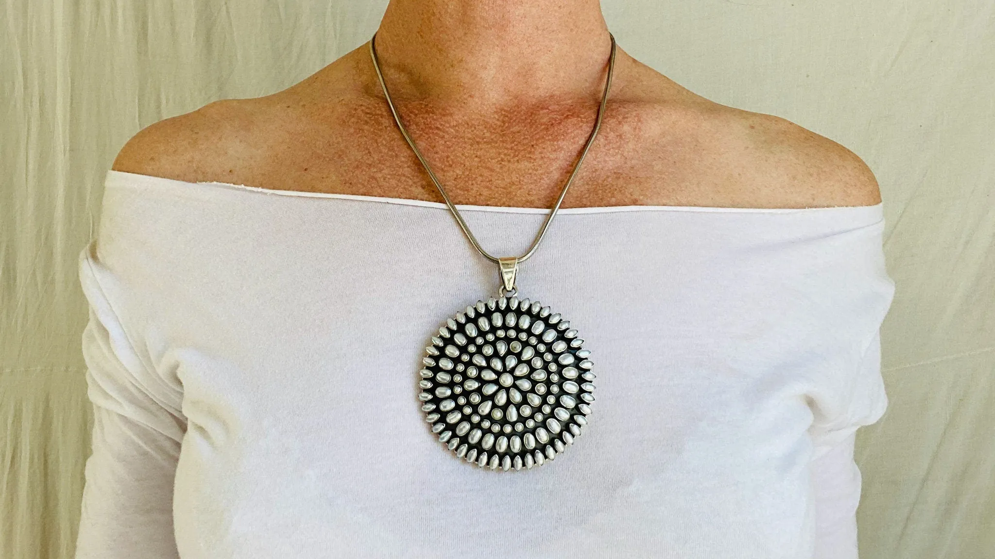 Exquisite Pearl Pendant Necklace. Heavy Sterling Silver Chain. India