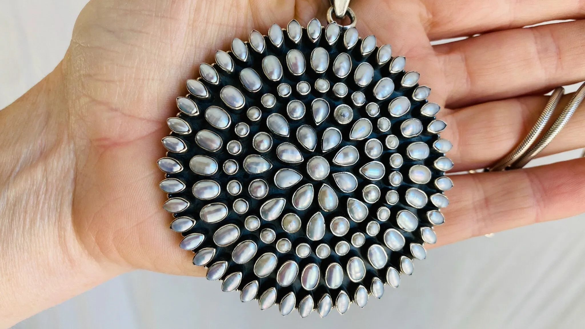 Exquisite Pearl Pendant Necklace. Heavy Sterling Silver Chain. India