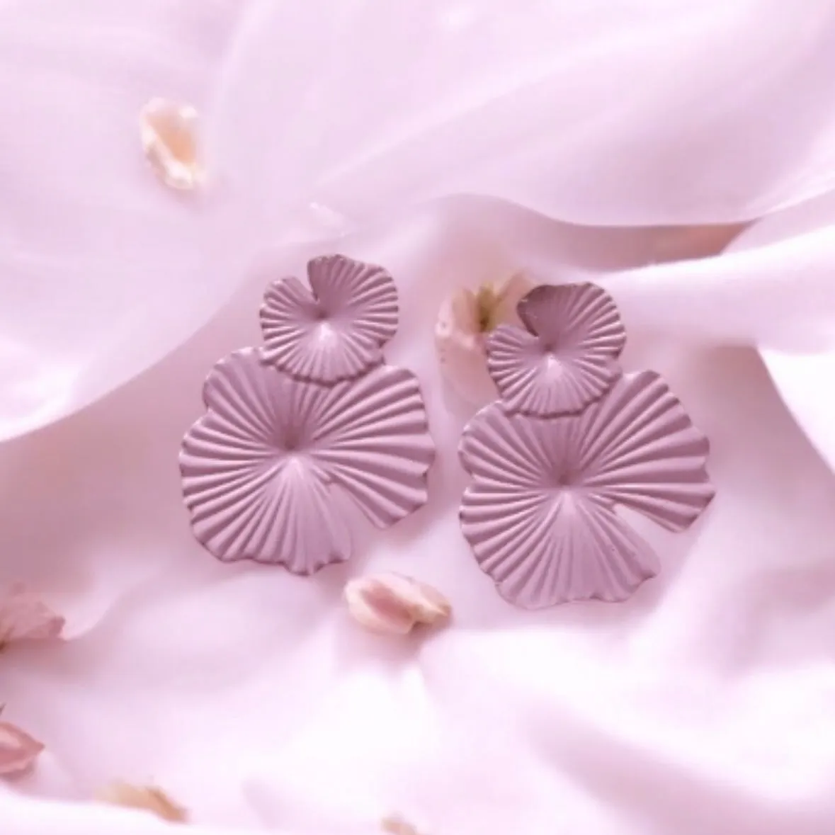 Gold colourful petals shaped earrings| floral geometric earrings | Oversize statement earrings | art decor earrings | gift for her
