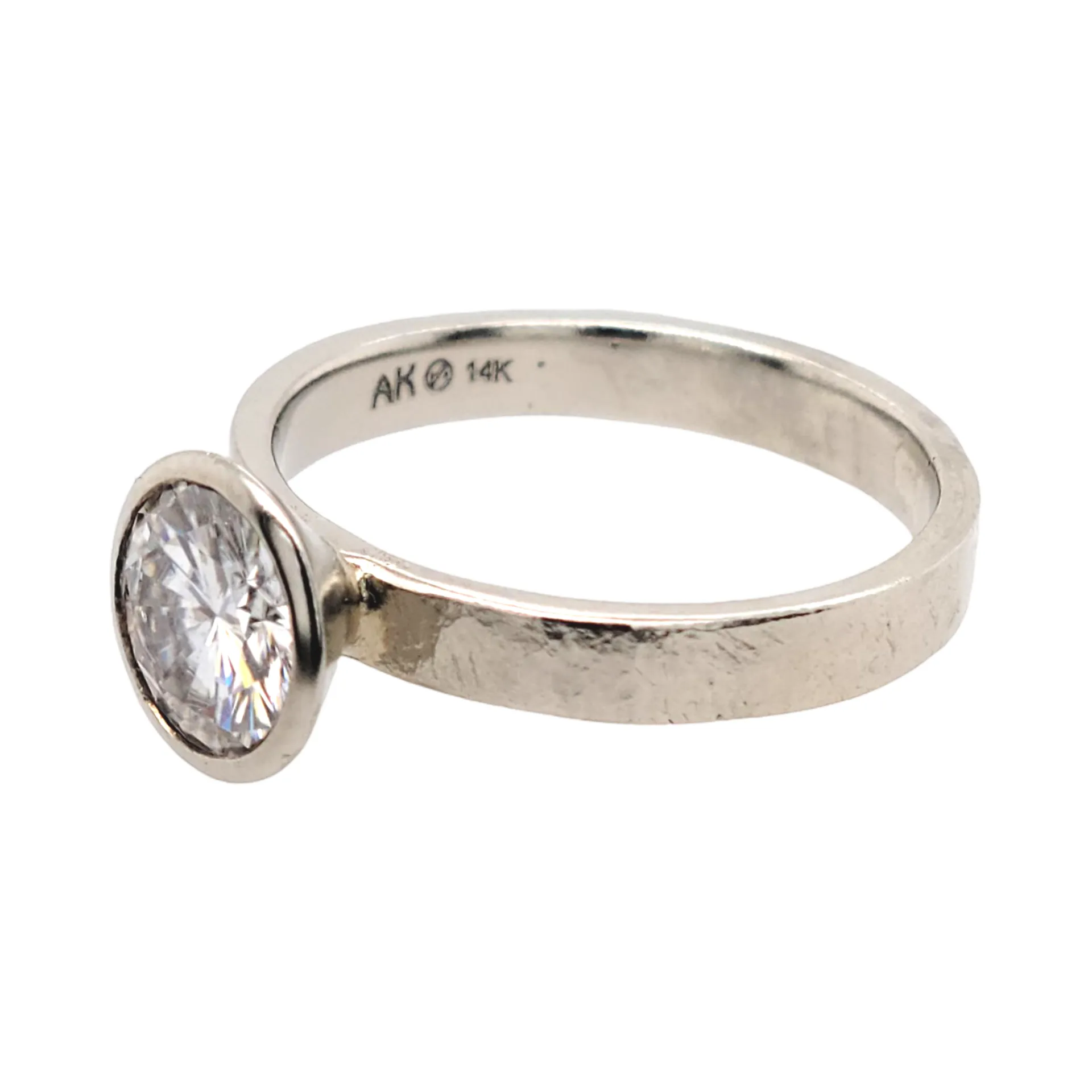 Hammered Bezel Moissanite