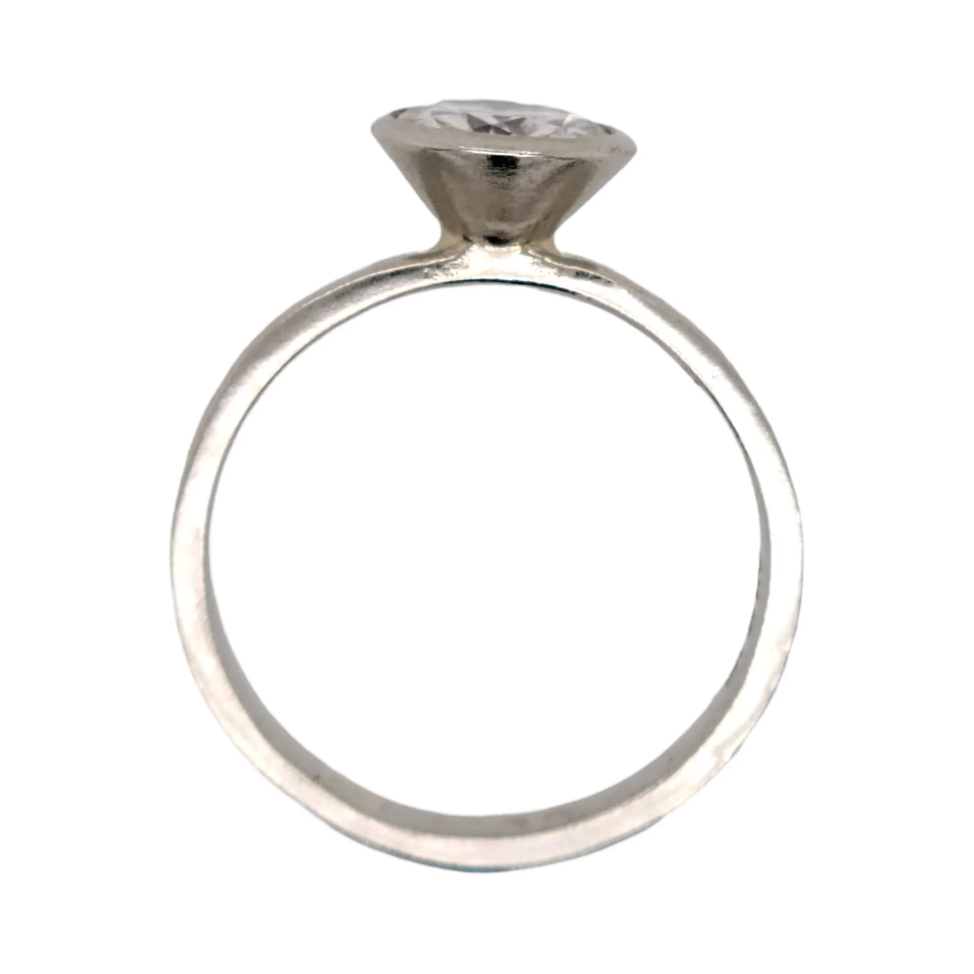 Hammered Bezel Moissanite