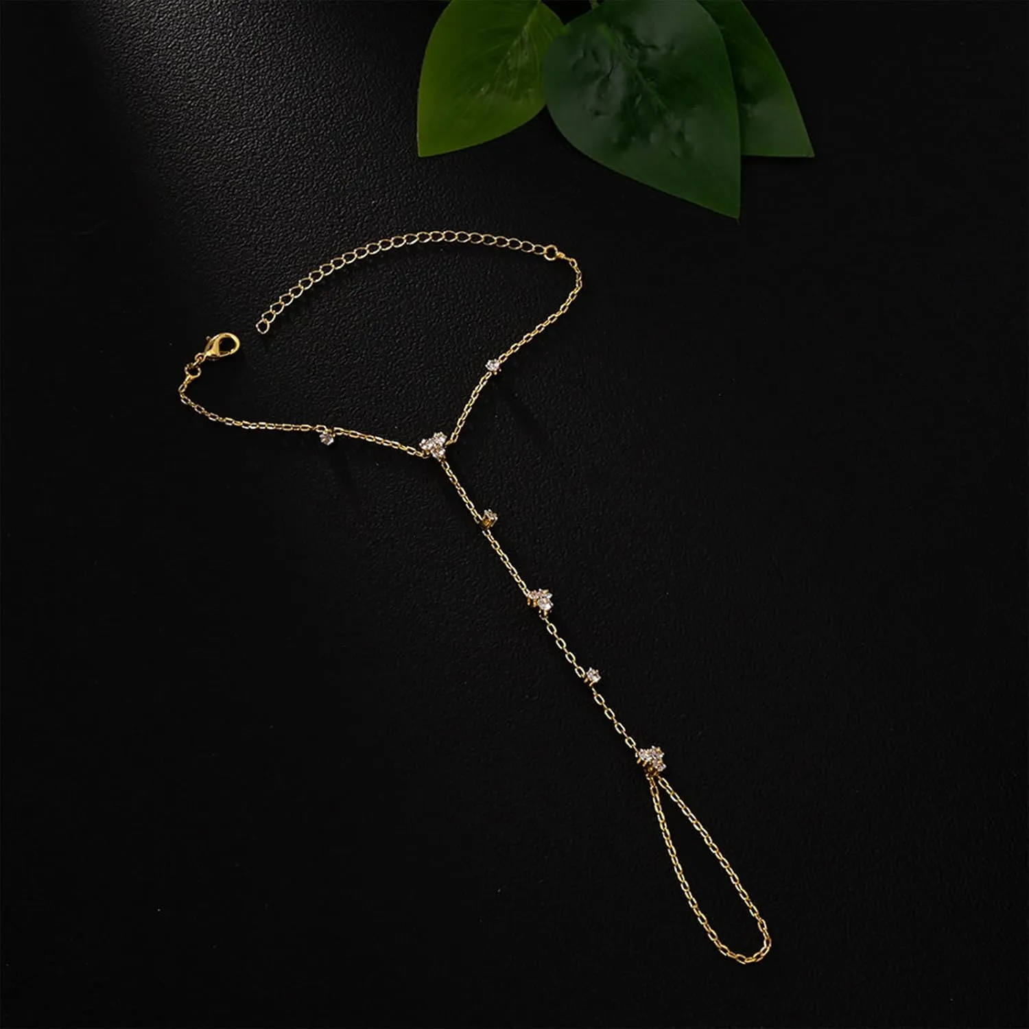 Hand Chain Bracelet for Women Dainty Gold Bracelets Ring Bracelet Hand Chain Hand Jewelry Gifts for Women Trendy