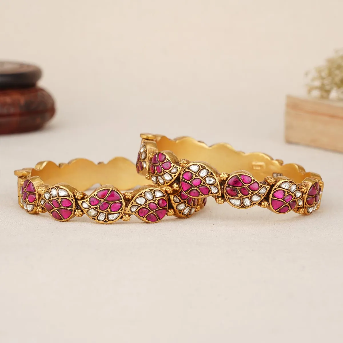 Jazintha Kundan Pair Bangle