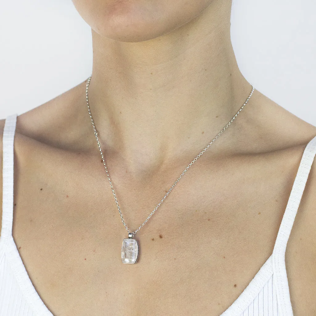 Manifestation Quartz Necklace