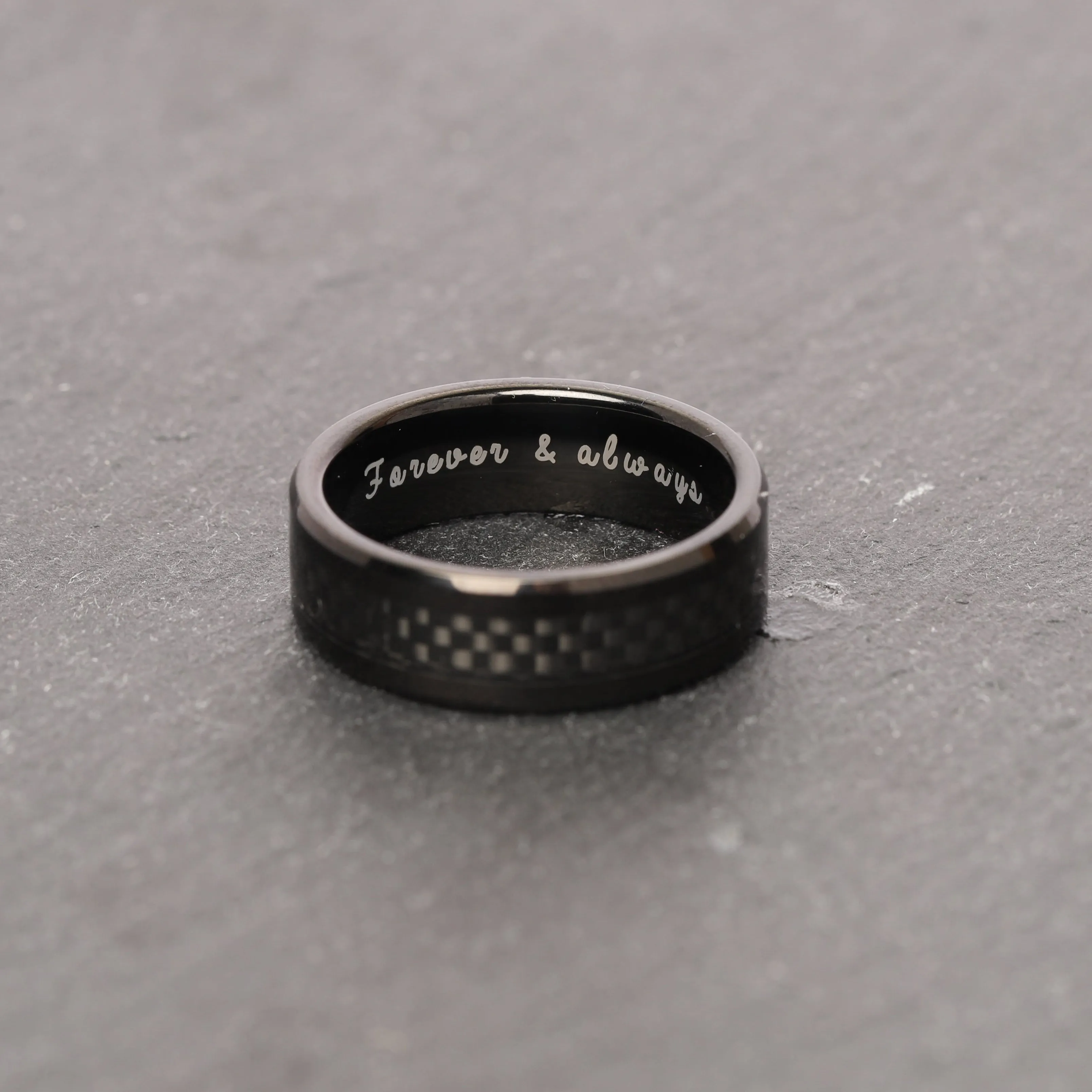 Men’s Carbon Fiber Wedding Band – Personalized Ring for Him