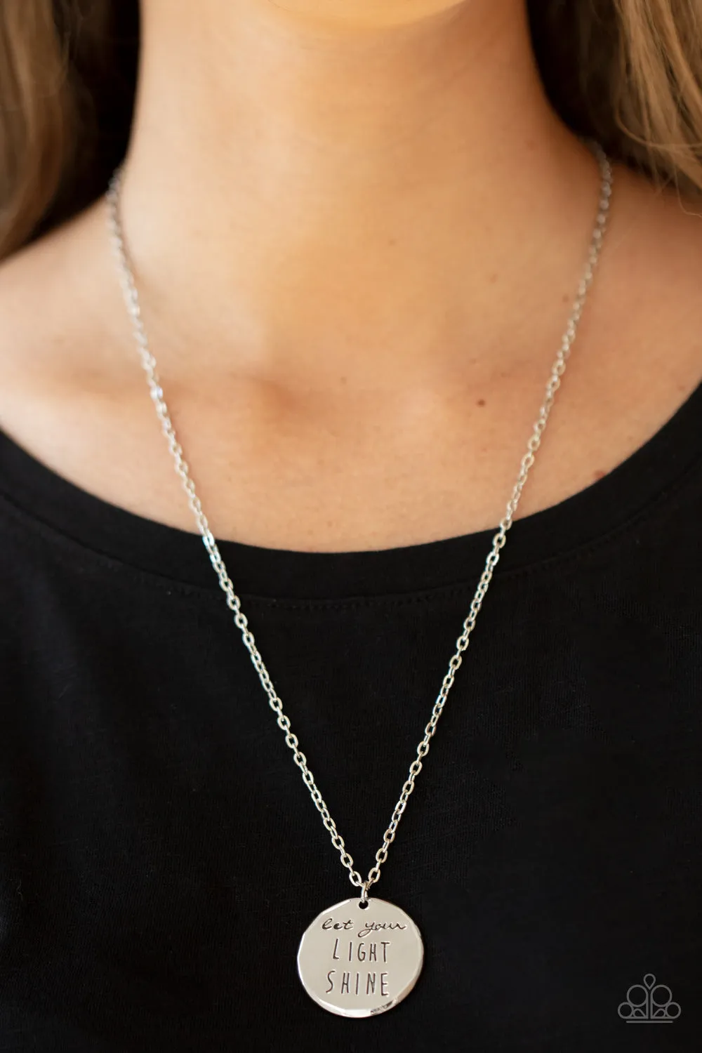 Paparazzi Light It Up Silver Short Necklace
