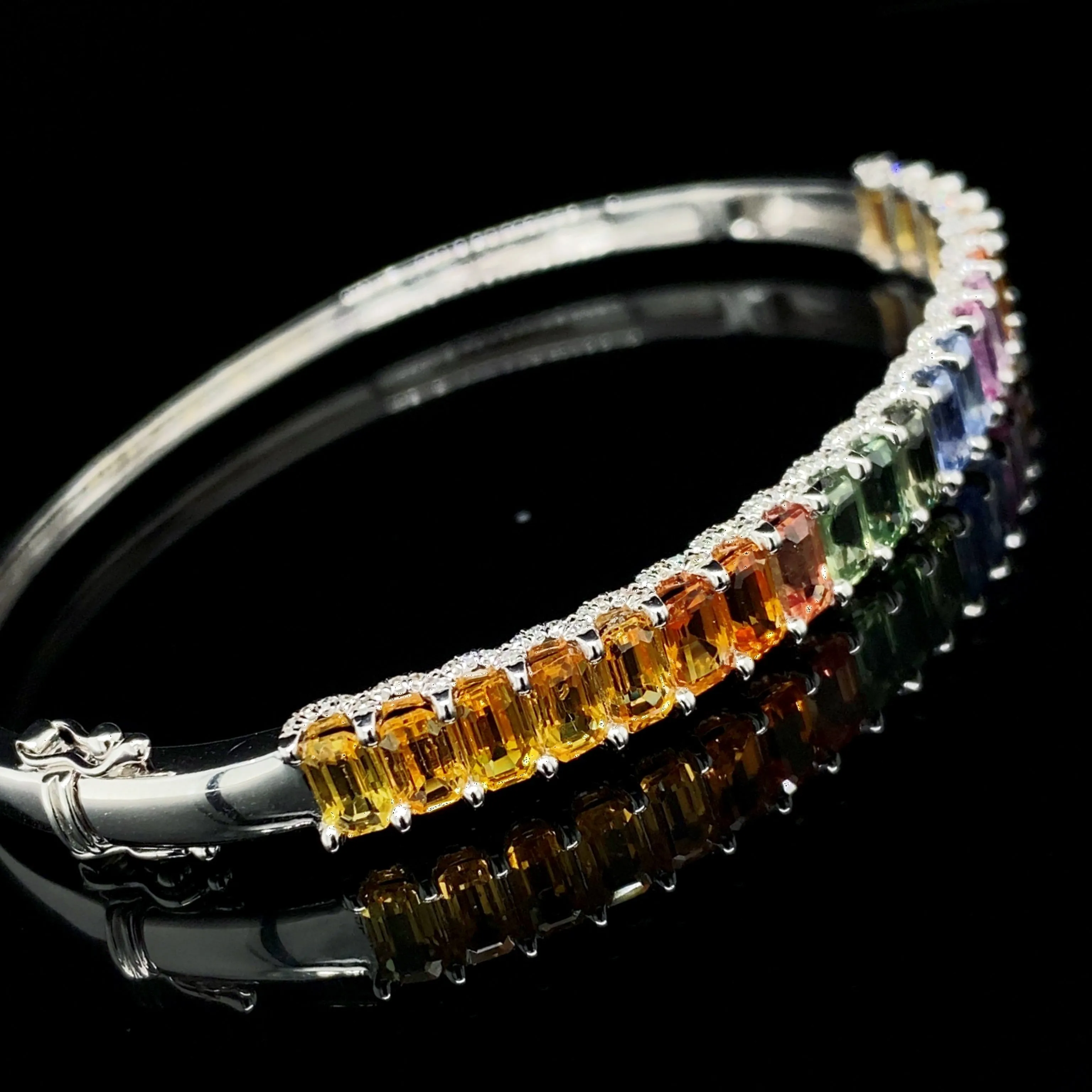 PREORDER | Rainbow Sapphire Diamond Bangle 14kt
