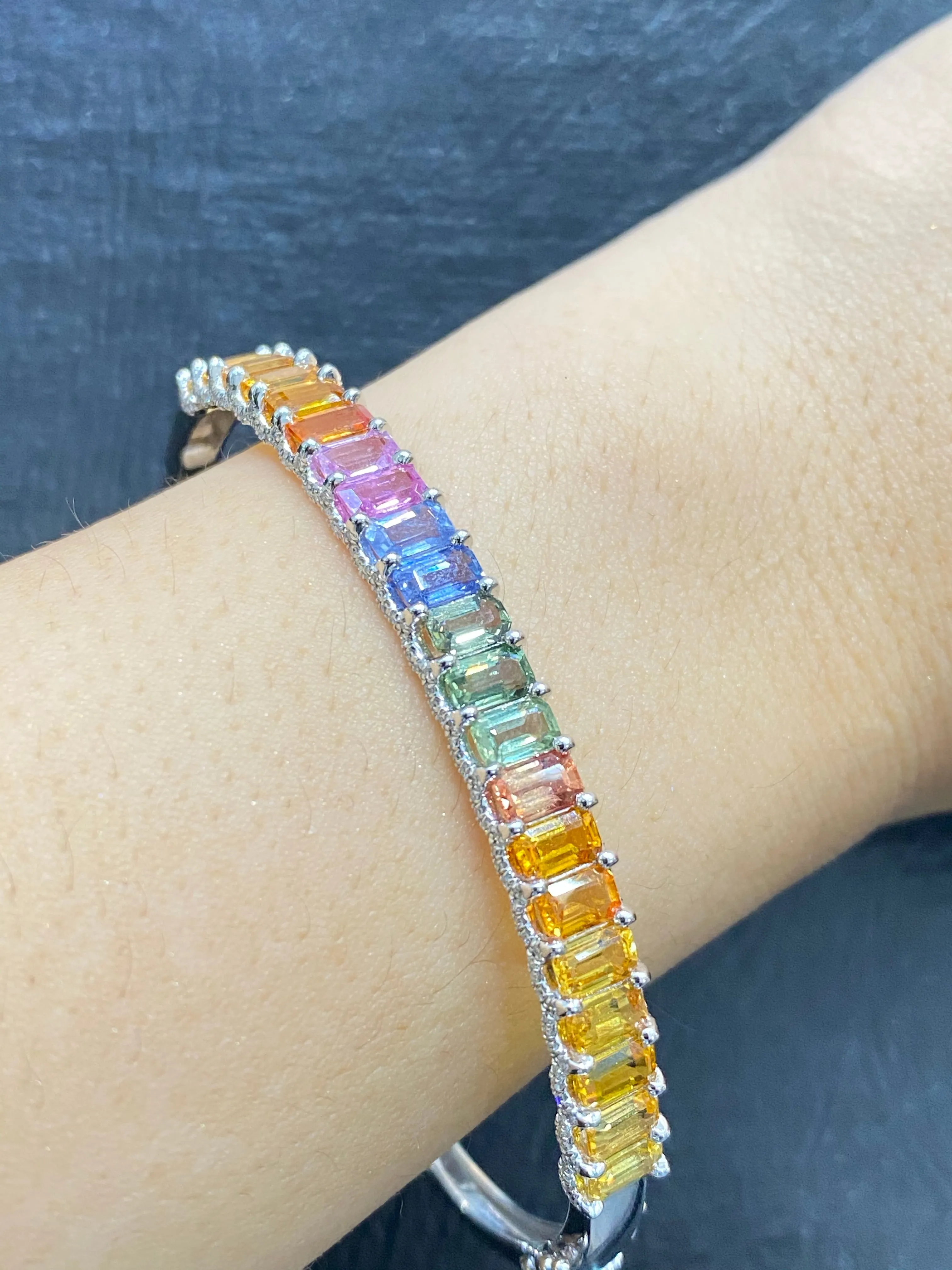 PREORDER | Rainbow Sapphire Diamond Bangle 14kt