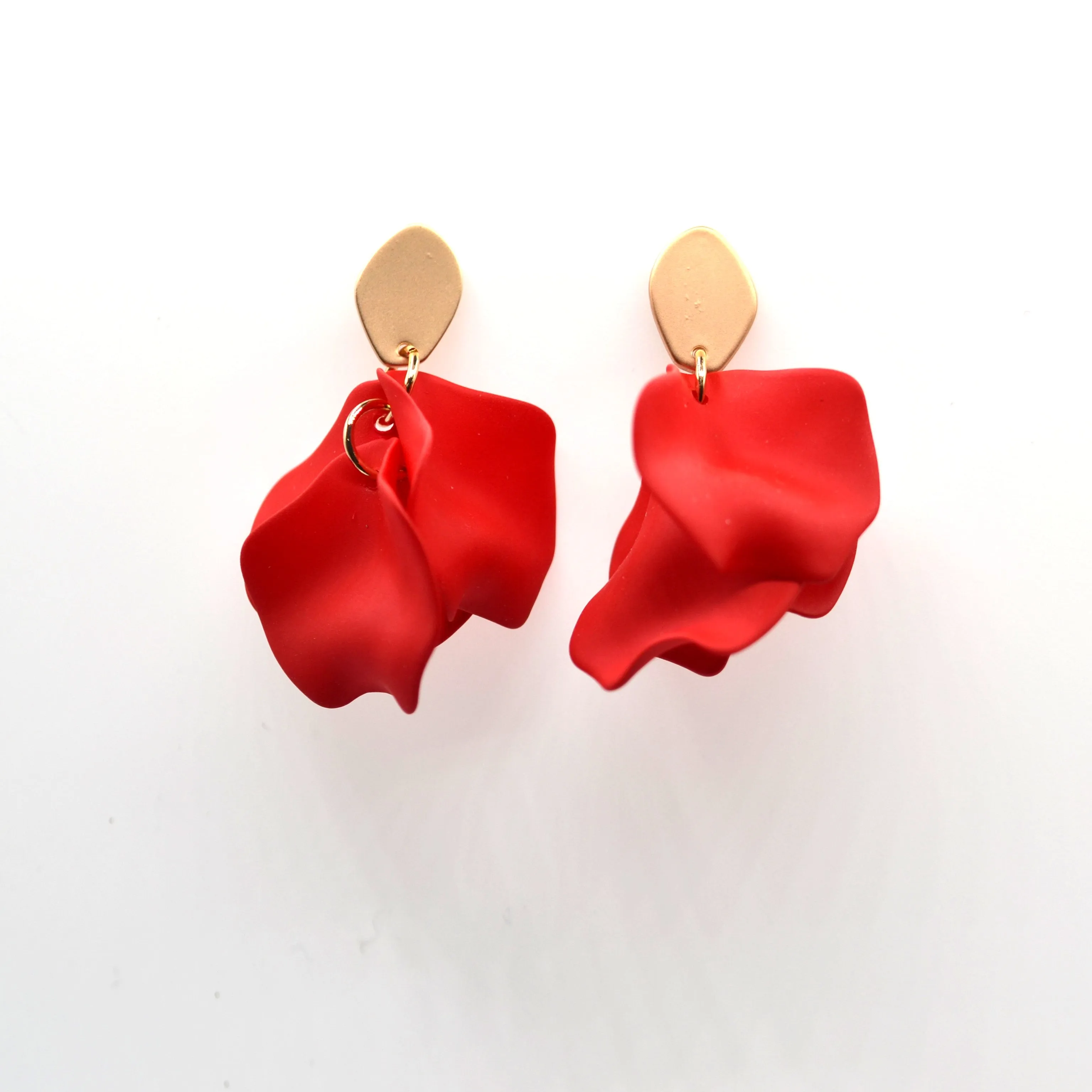 Roaring Earring
