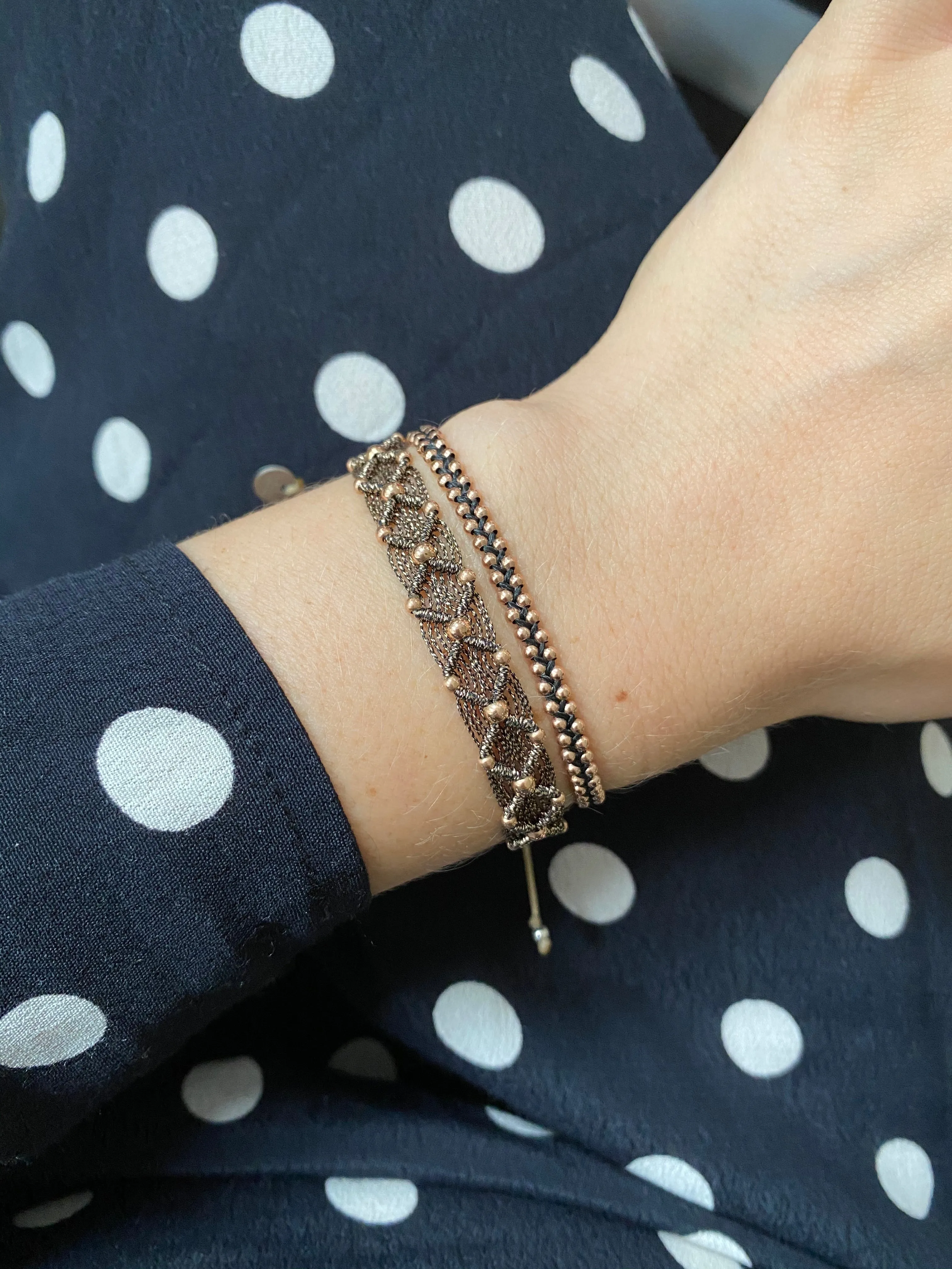 TRENZA HANDWOVEN BRACELET IN BLACK & ROSE GOLD